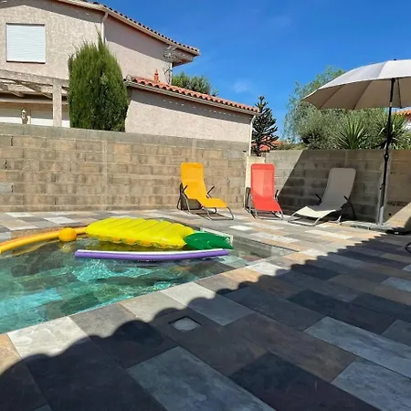 Maison Avec Piscine Privee 3 - 8 Personnes - - Ar000-e12 *