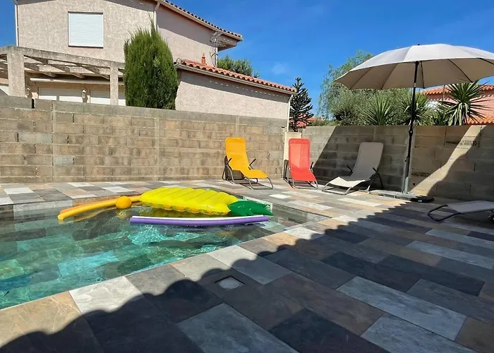 Maison Avec Piscine Privee 3 - 8 Personnes - - Ar000-e12 *